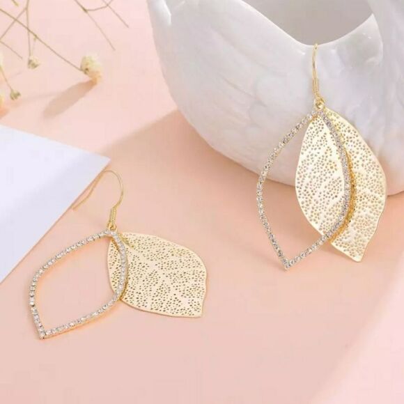 GOLDTONE w/Rhinestones Leaf Earrings - Picture 3 of 6